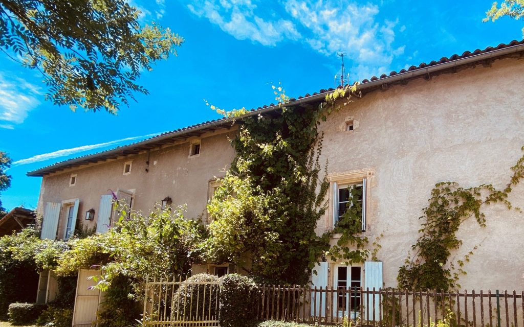 Property for sale in Ruffec