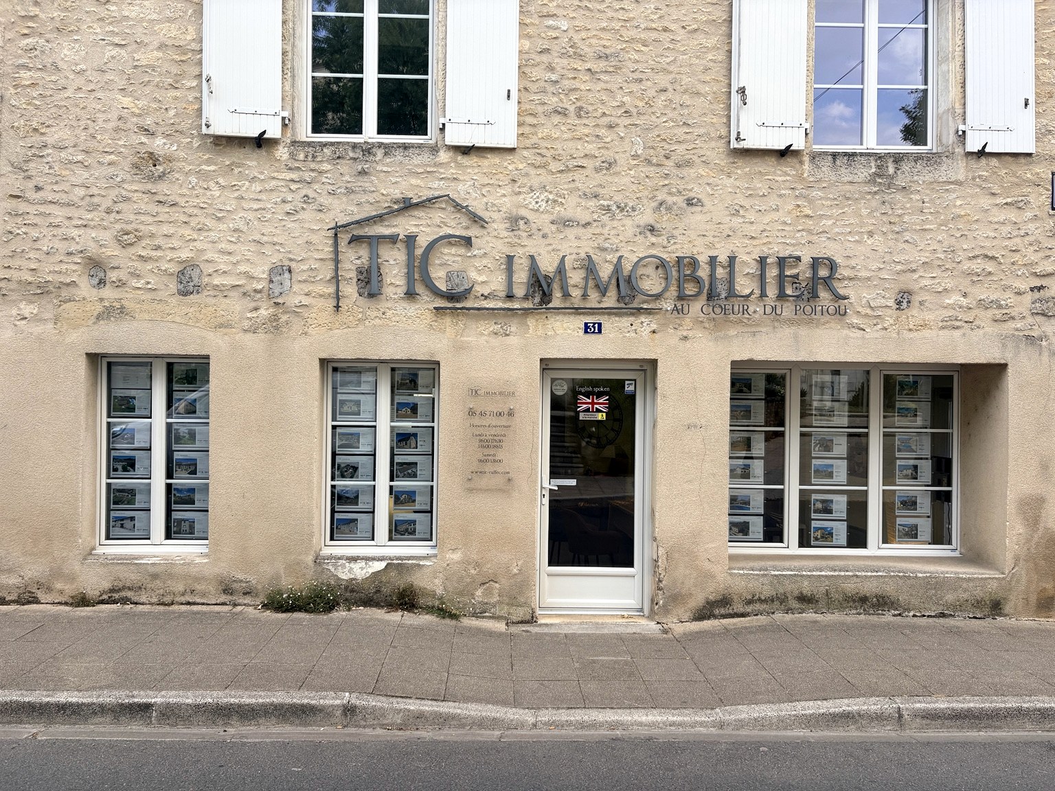 English Speaking estate agent in Ruffec Charente